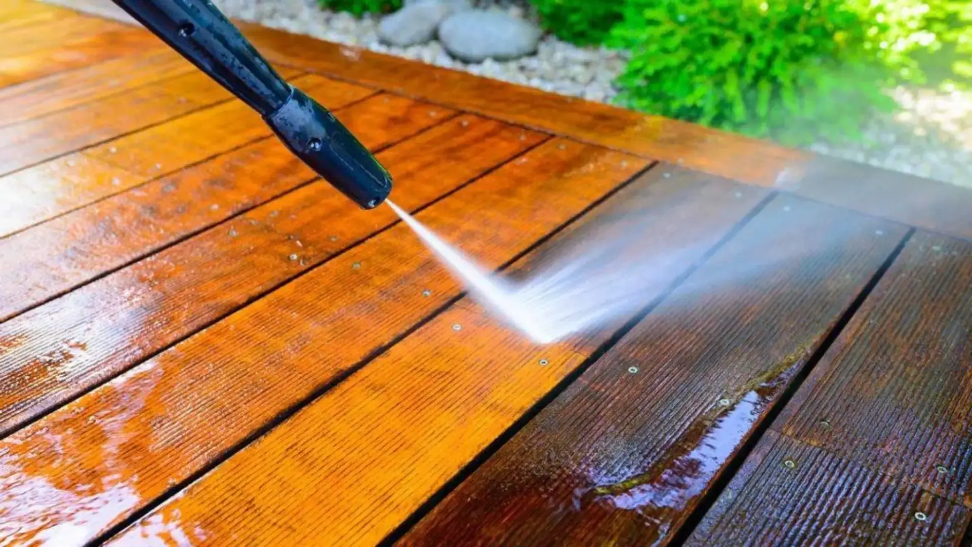 Deck washing apollo beach removing algae from wood deck surface